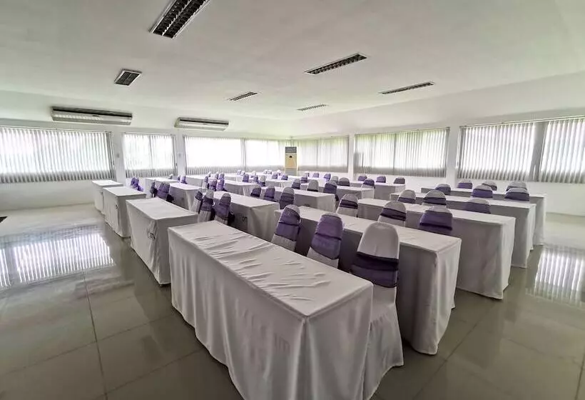 Fotos del hotel Phet Chaam Plaza & Resort:  20