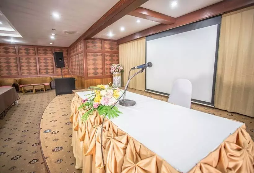 Fotos del hotel 100 Islands Resort & Spa:  5