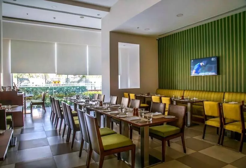 Fotos del hotel Kalyan Grand  A Business:  5