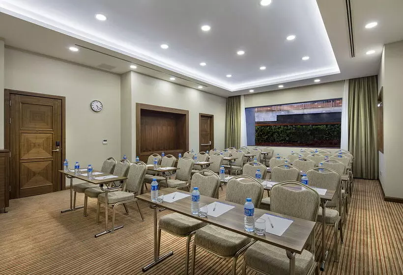 Fotos del hotel Hampton By Hilton Istanbul Atakoy:  6