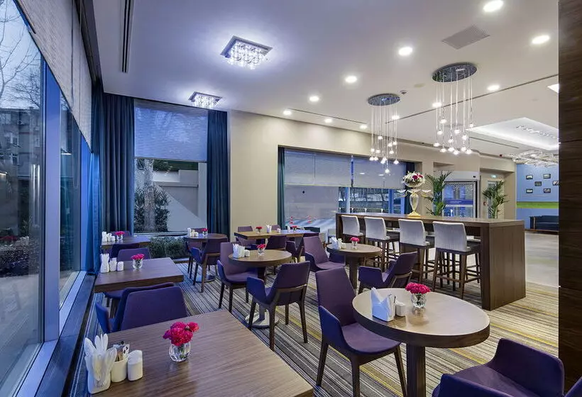 Fotos del hotel Hampton By Hilton Istanbul Atakoy:  4