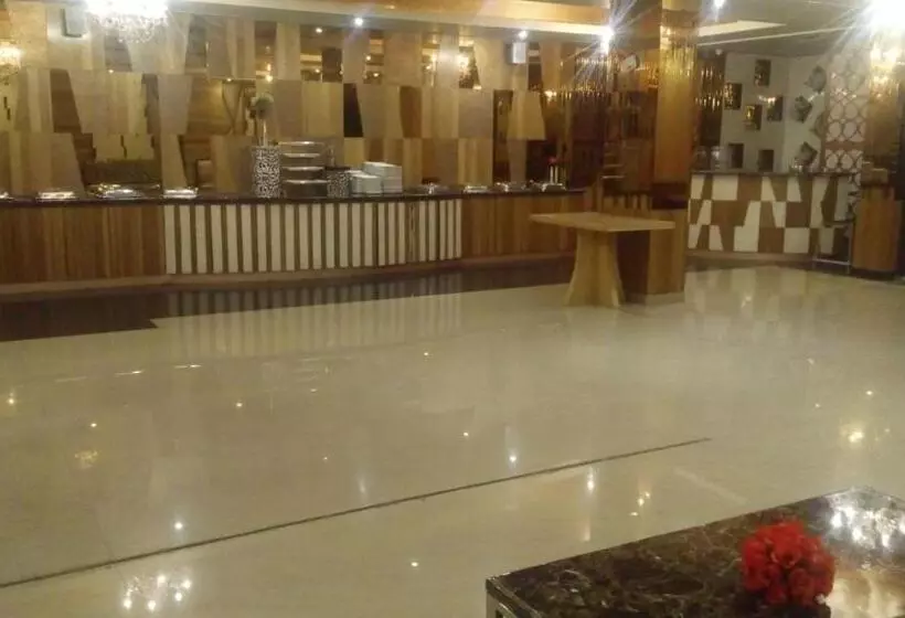 Fotos del hotel Jrd Exoticafully Vaccinated Staff:  3