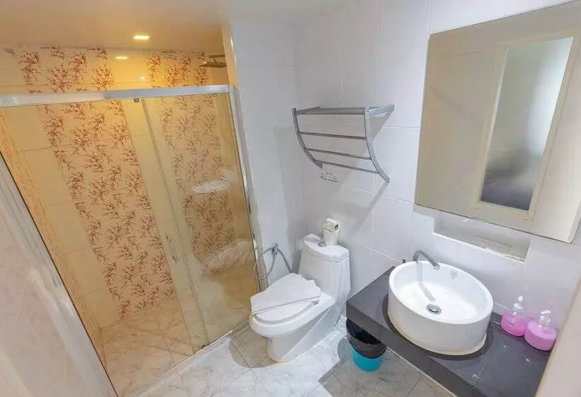 Fotos del hotel Patong Buri Resort:  9