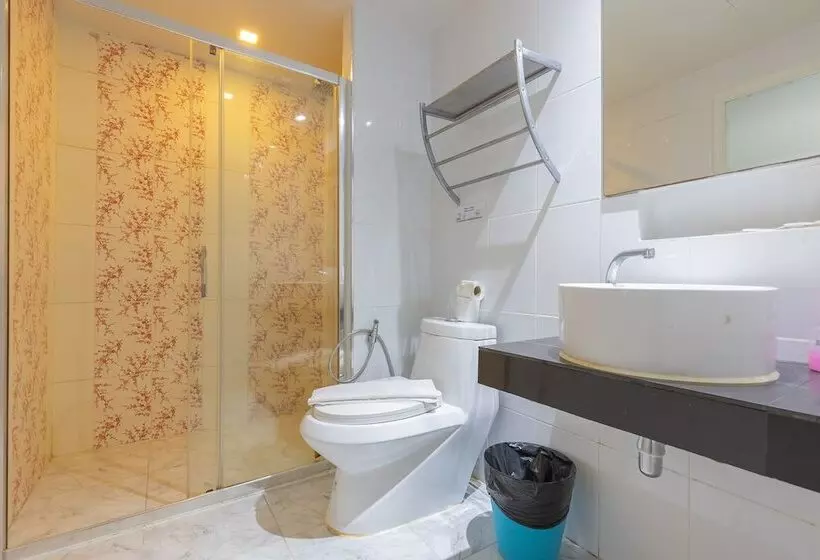 Fotos del hotel Patong Buri Resort:  16