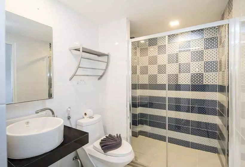 Fotos del hotel Patong Buri Resort:  21