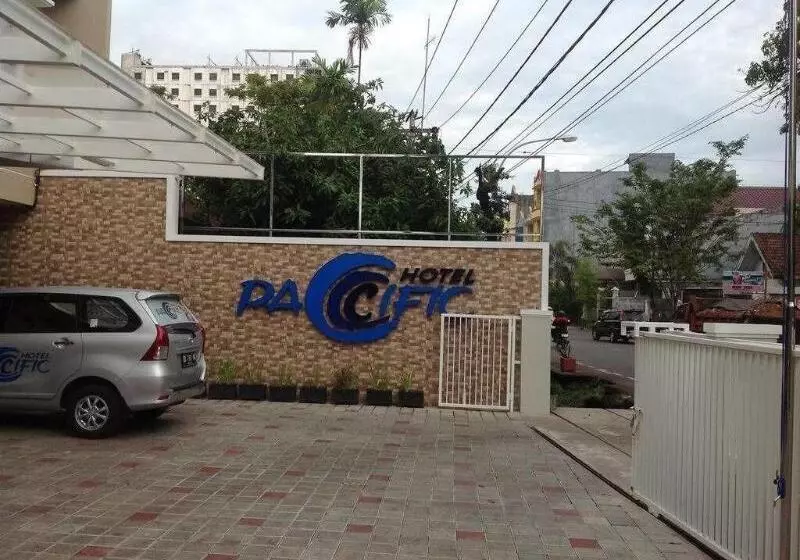 Fotos del hotel Pacific Makassar:  11