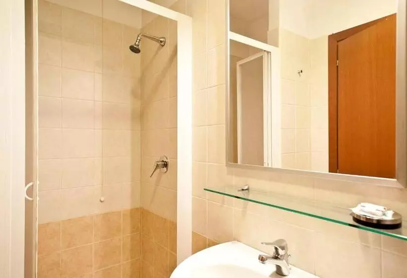 Fotos del hotel 4 Pini:  15