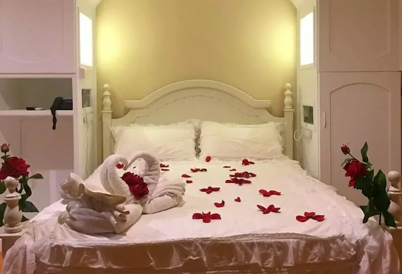 Fotos del hotel Little Italy:  8