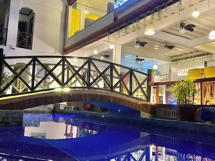 Fotos del hotel Nirvana Beach Resort:  5