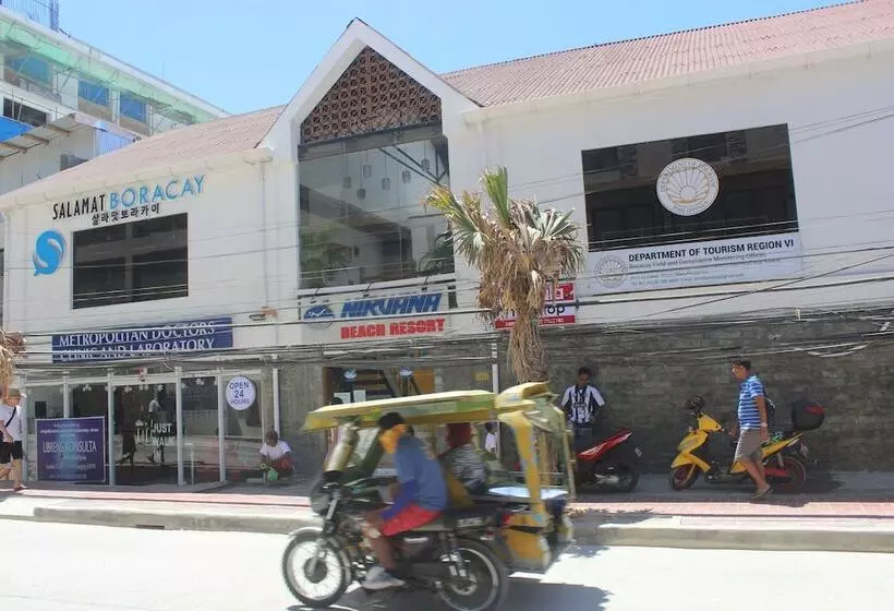 Fotos del hotel Nirvana Beach Resort:  1