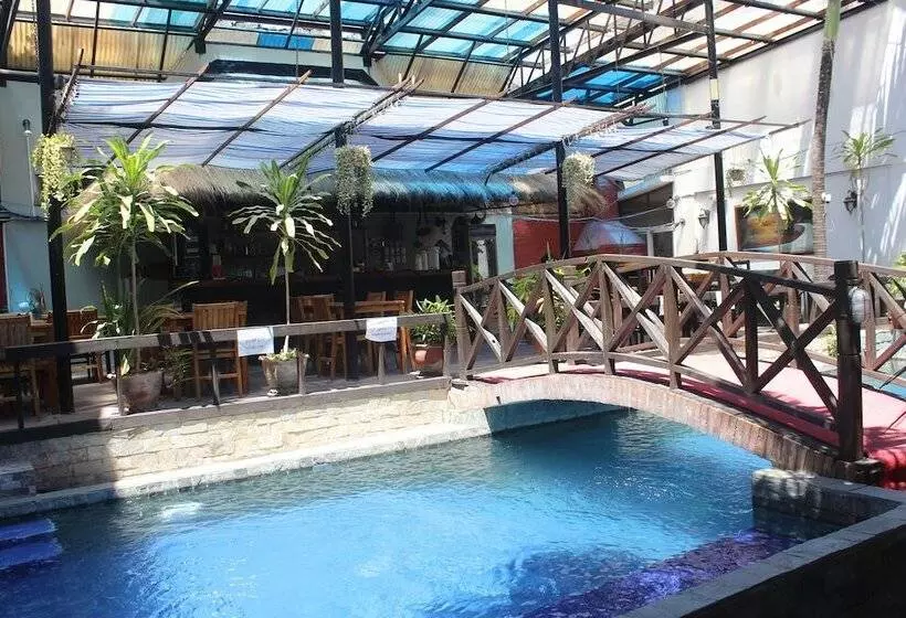 Fotos del hotel Nirvana Beach Resort:  10