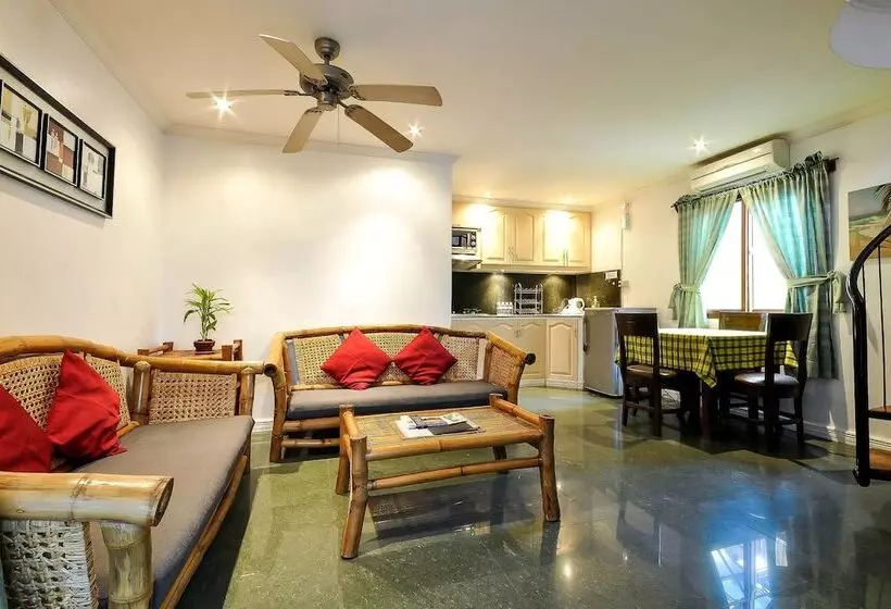 Fotos del hotel Nirvana Beach Resort:  13