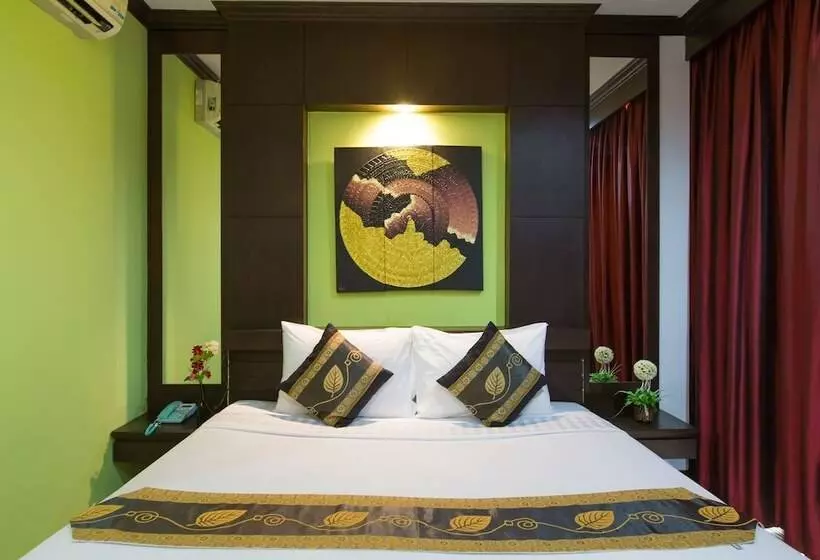 Fotos del hotel Patong Buri:  2