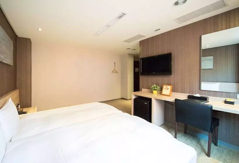 Fotos del hotel Smile 73:  2