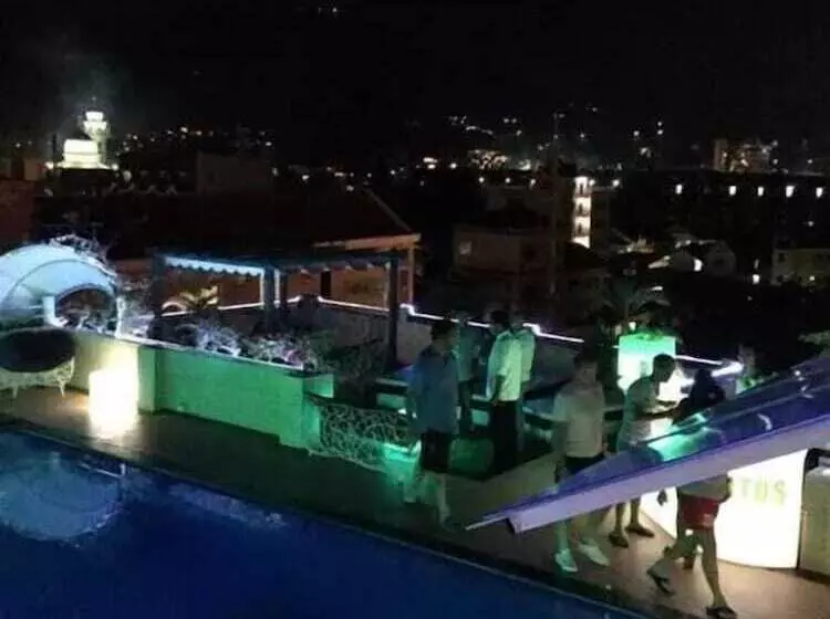 Fotos del hotel Swiss Villas Panoramic:  17