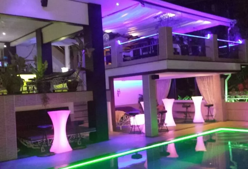 Fotos del hotel Swiss Villas Panoramic:  9