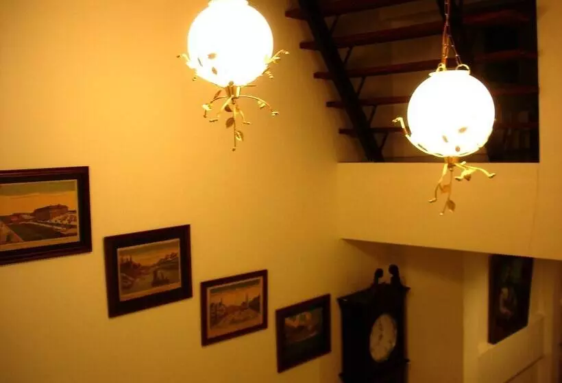 Fotos del hotel The Bang Khun Phrom Suites:  3