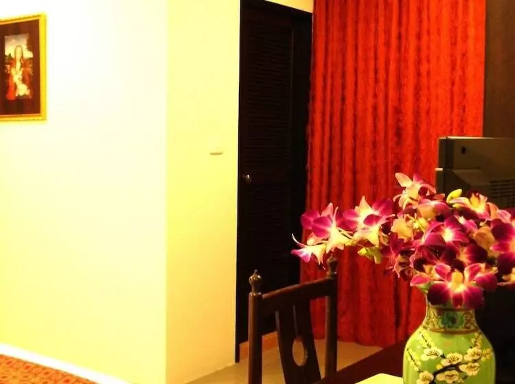 Fotos del hotel The Bang Khun Phrom Suites:  22