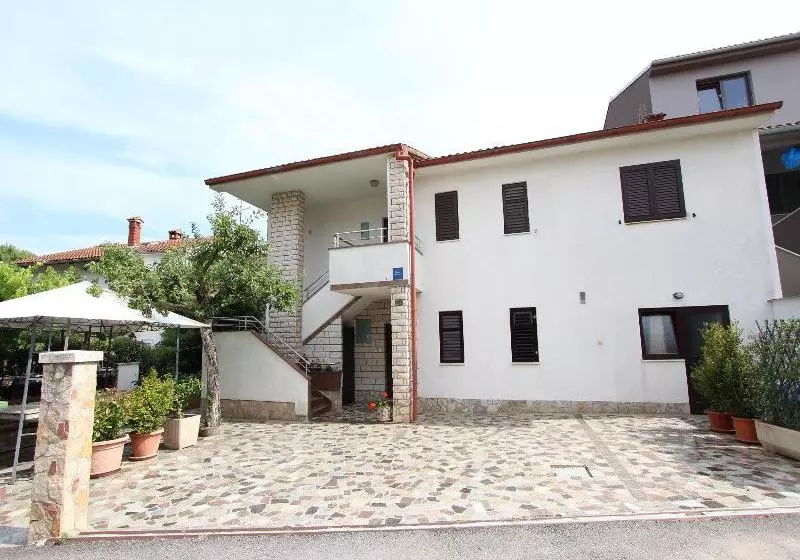 Fotos del hotel Apartment Divna:  6