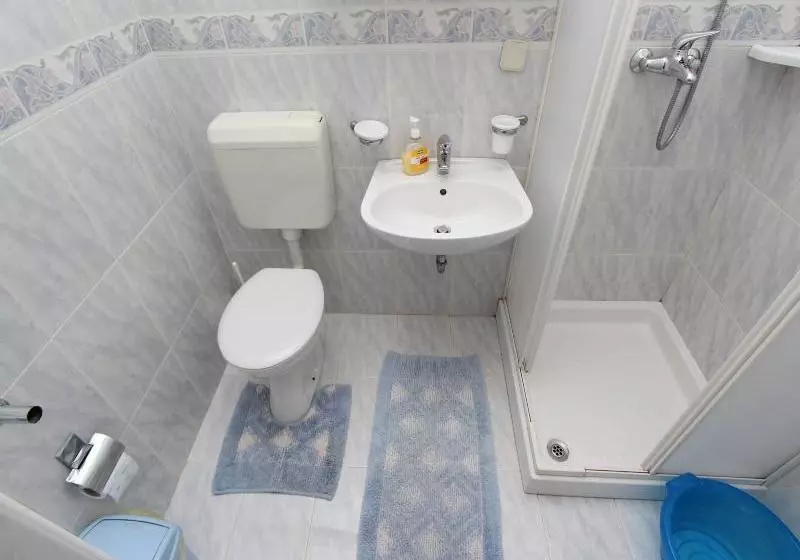 Fotos del hotel Apartment Divna:  24