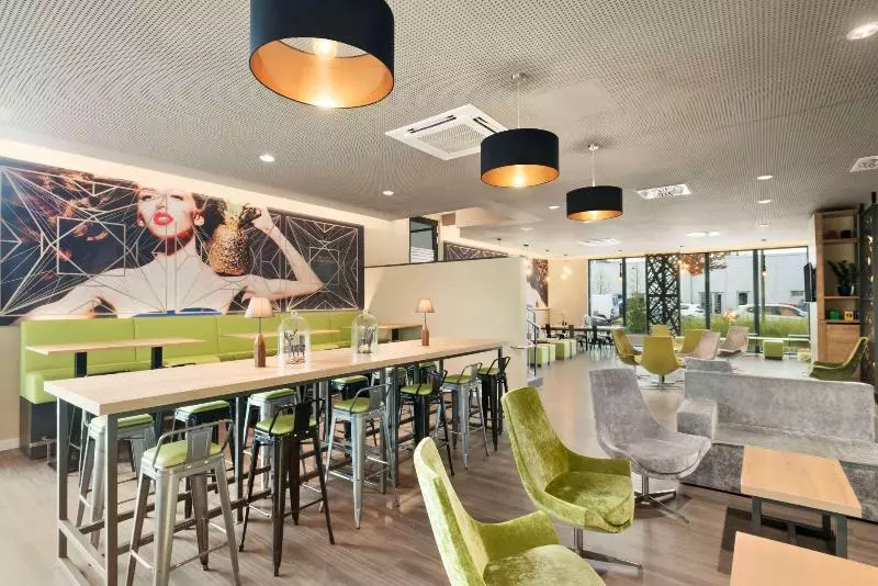 Fotos del hotel Super 8 By Wyndham Munich City North:  4