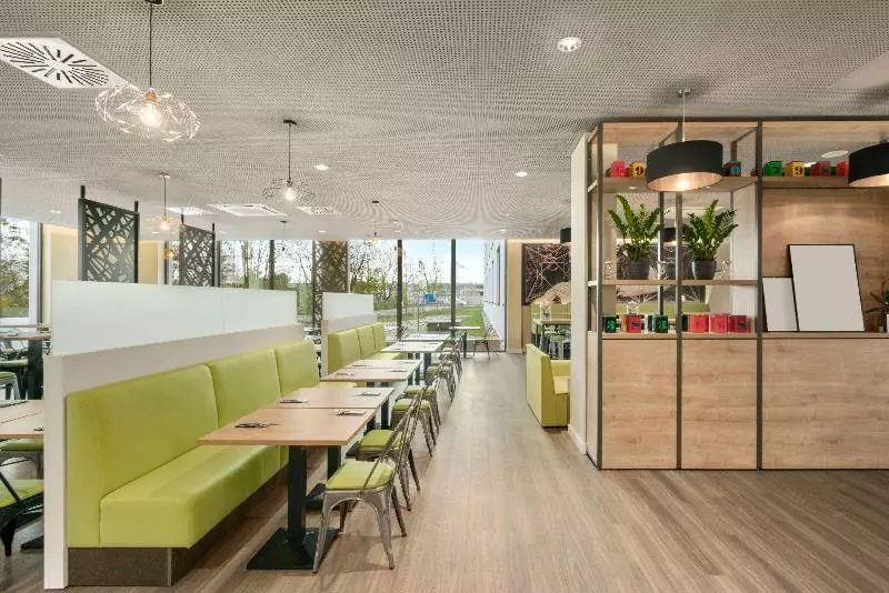 Fotos del hotel Super 8 By Wyndham Munich City North:  21