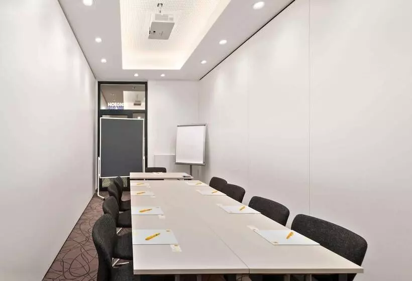 Fotos del hotel Super 8 By Wyndham Munich City North:  13