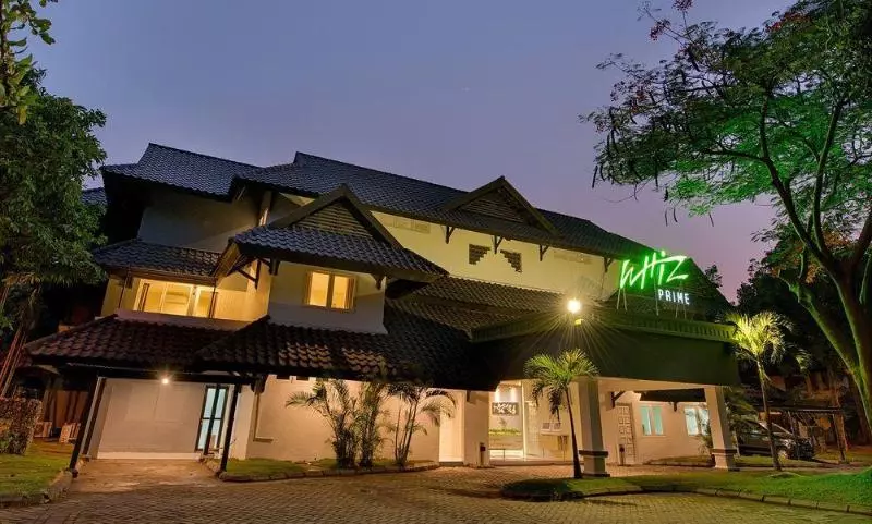 Whiz Prime  Darmo Harapan Surabaya