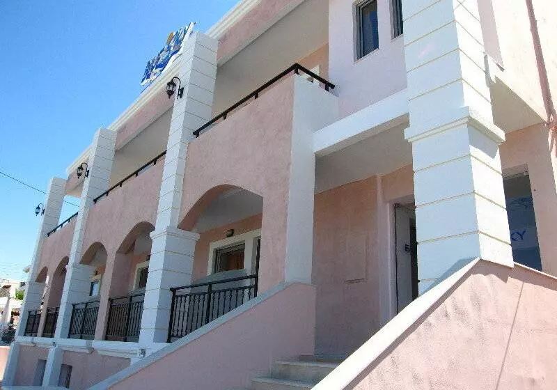 Fotos del hotel Blue Sky Hotel Apartments:  9