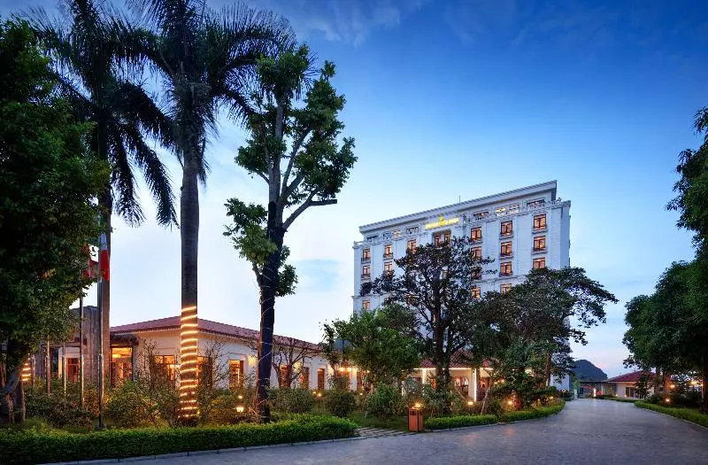 Fotos del hotel Ninh Binh Hidden Charm  & Resort:  11
