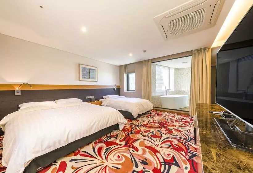 Fotos del hotel Kennystory Premium Jeju Yeondong:  17