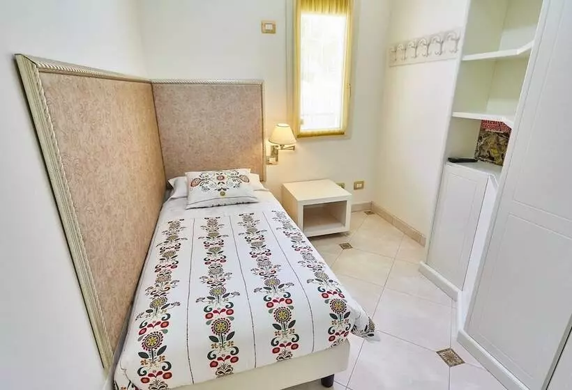 Fotos del hotel Villa Lilla:  18