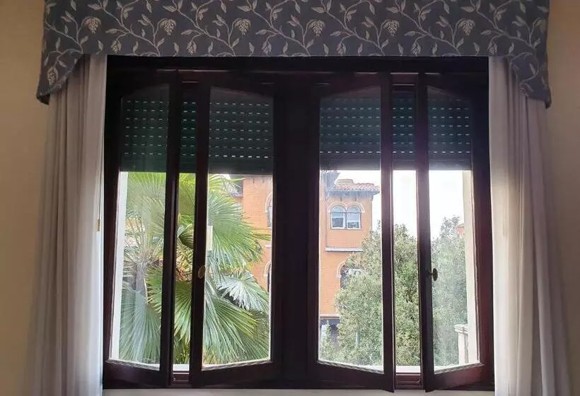 Fotos del hotel Villa Berghinz:  13