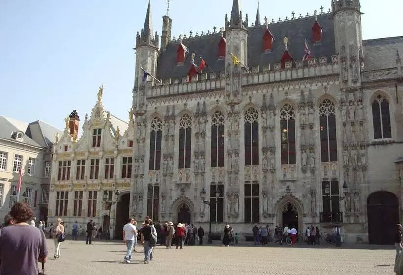 Fotos del hotel Lodewijk Van Male:  18