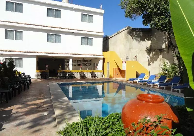 Fotos del hotel Las Dalias Inn:  23