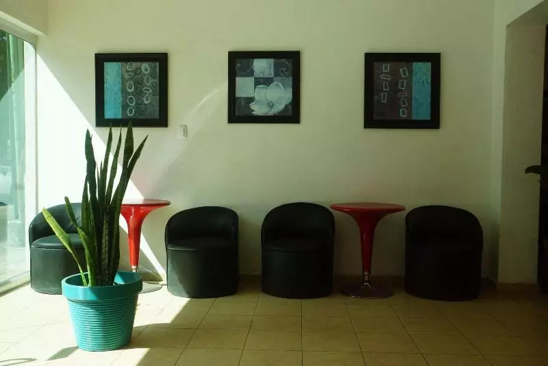Fotos del hotel Las Dalias Inn:  3