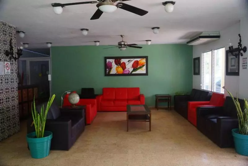 Fotos del hotel Las Dalias Inn:  16