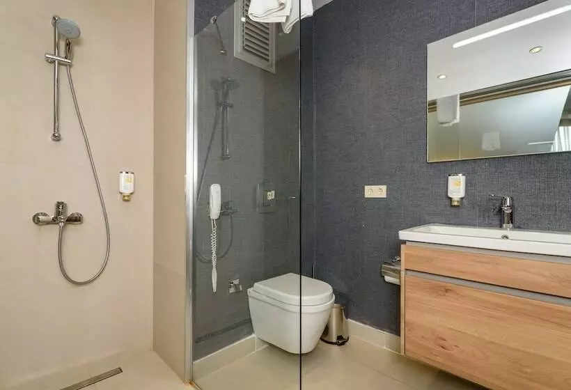 Fotos del hotel Numi:  7