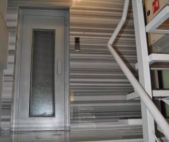 Fotos del hotel Numi:  4