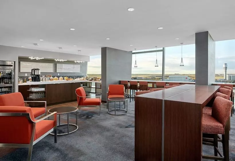 Fotos del hotel Calgary Airport Marriott Interminal:  5