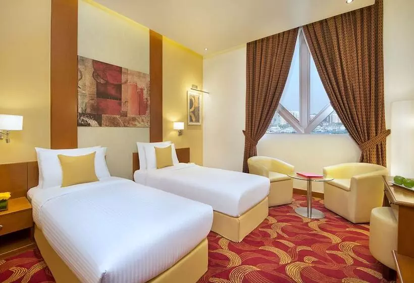 Fotos del hotel City Seasons Towers  Bur Dubai:  35