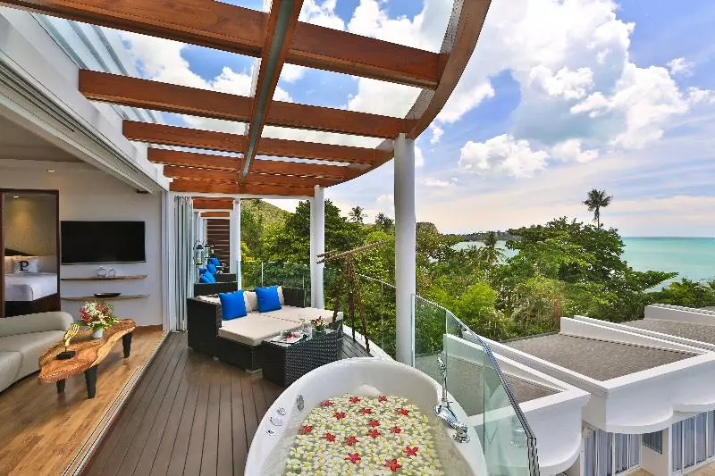 Fotos del hotel The Privilege  Ezra Beach Club:  5