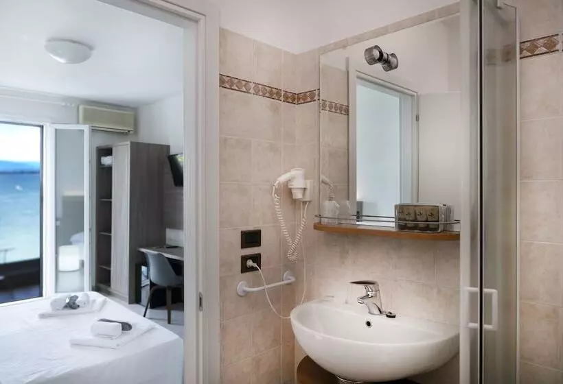 Fotos del hotel Riviera:  15