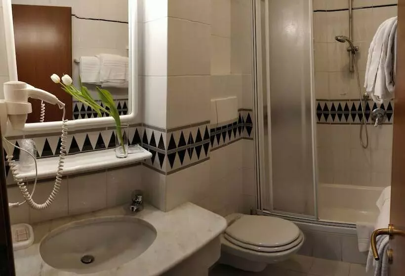 Fotos del hotel Riviera:  10