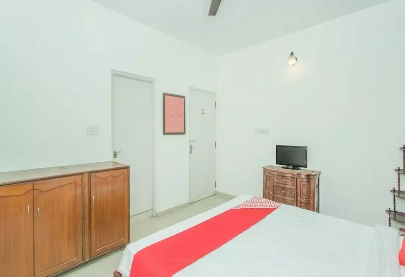 Fotos del hotel OYO 761 Hermitage Apartments:  7