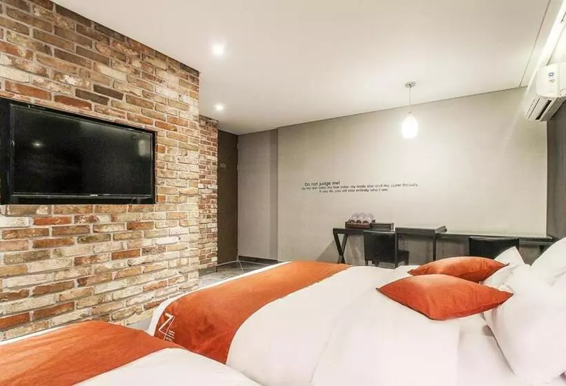 Fotos del hotel 2.4:  25