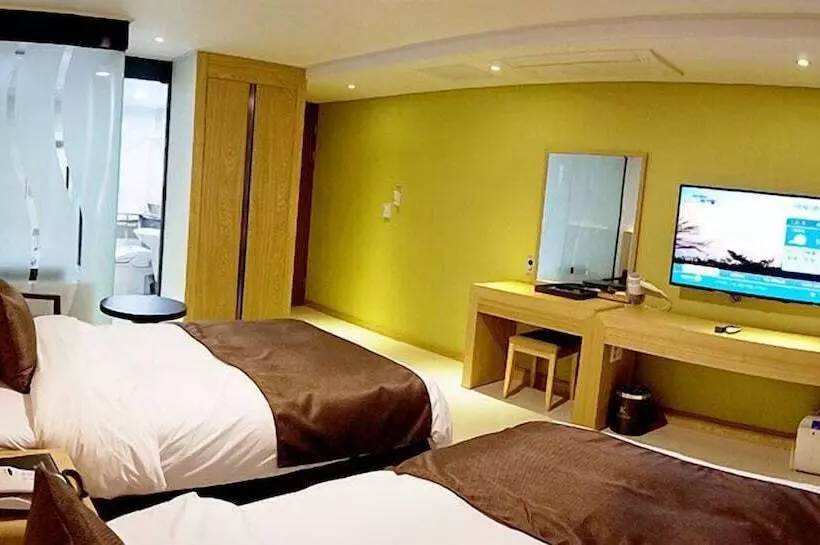 Fotos del hotel K Tourist:  8