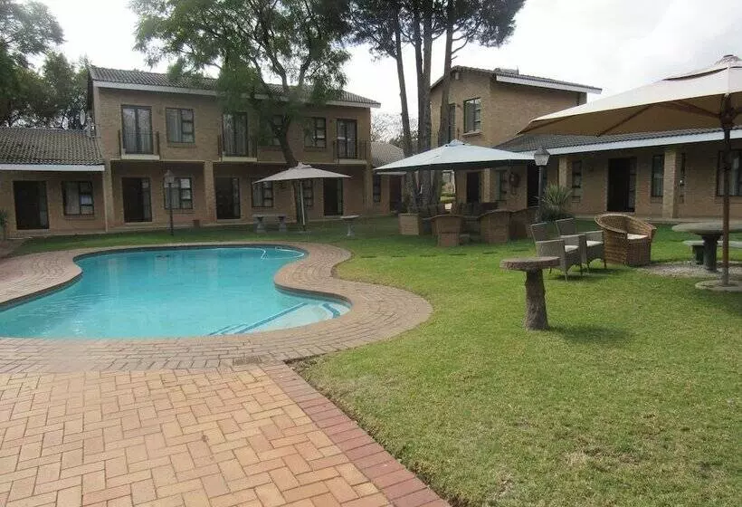 Fotos del hotel Hoyohoyo Chartwell Lodge:  10