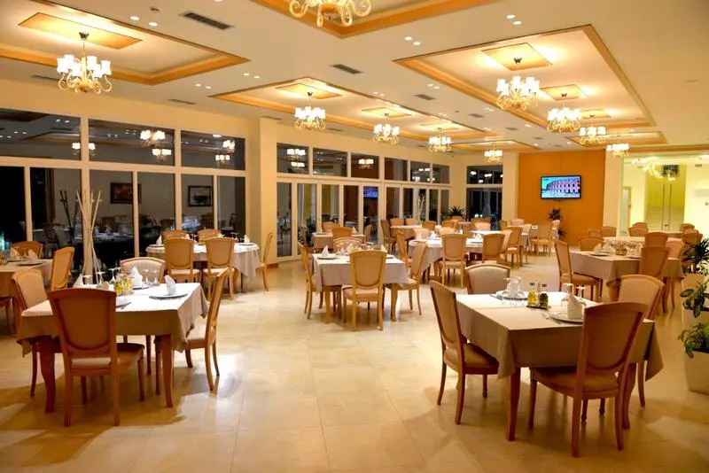Fotos del hotel Grand White City:  4