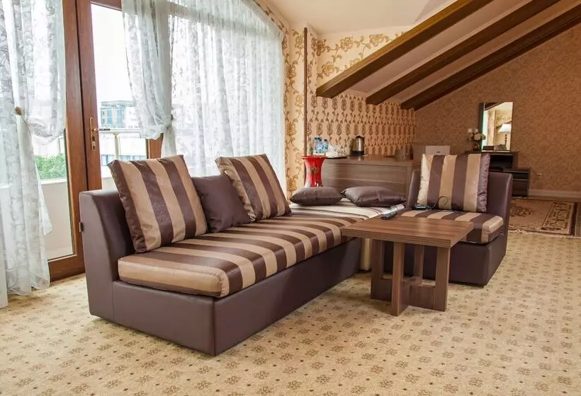 Fotos del hotel City Line Boutique:  24